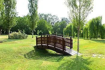 Le Grotte Dei Saraceni