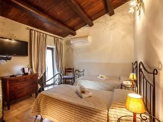 Отель Le Grotte Dei Saraceni